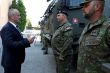 Minister obrany odovzdal vojakom nov vozidl
